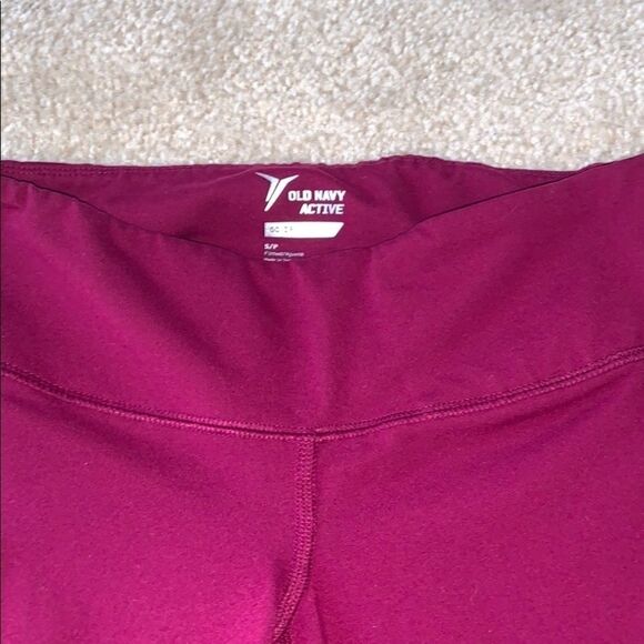 Magenta athletic leggings    - Picture 3 of 4